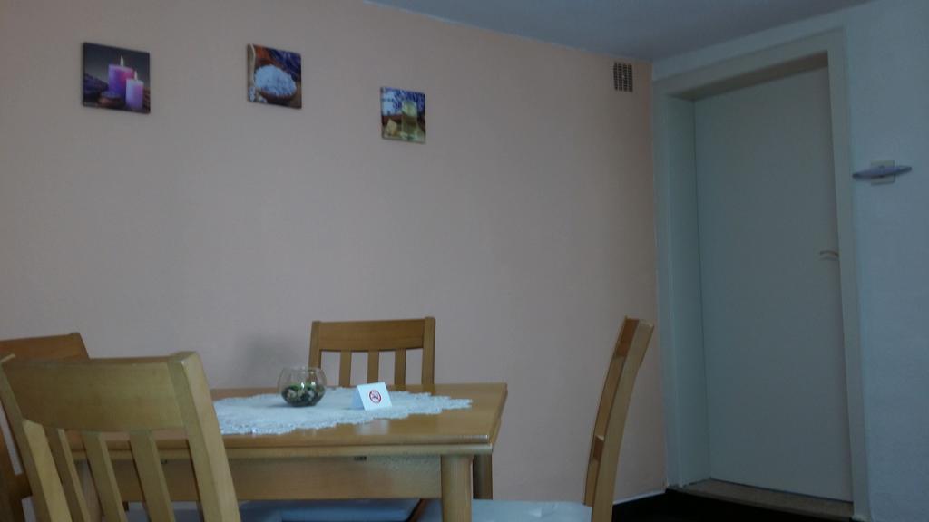 Apartement Victoria Swisttal Habitación foto